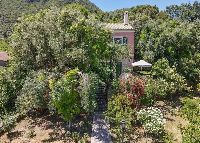 Riza Stone Cottage, Romantic House, Pet Friendly